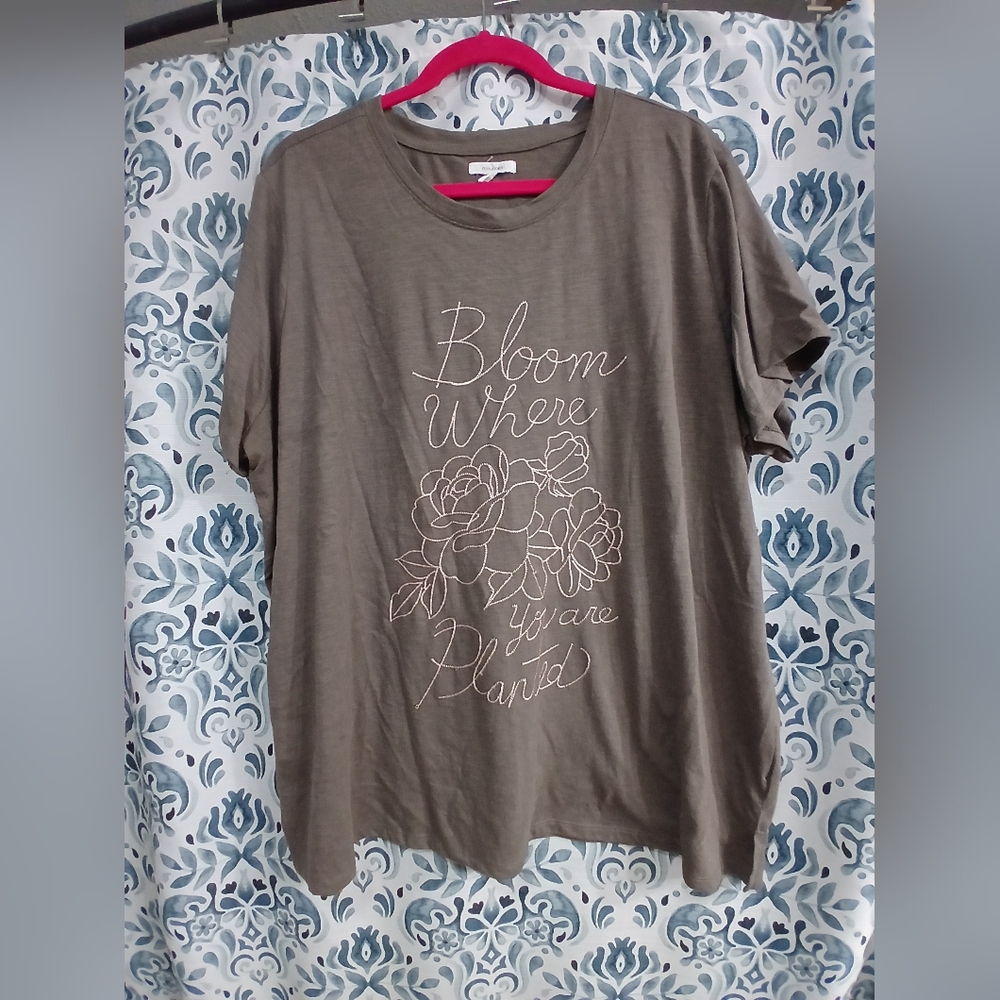Maurices Olive Green Short Sleeve Tee with Floral Script